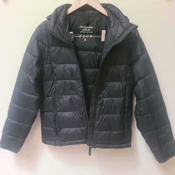 Abercrombie Fitch Women's Black Puffer Jacket with Removable